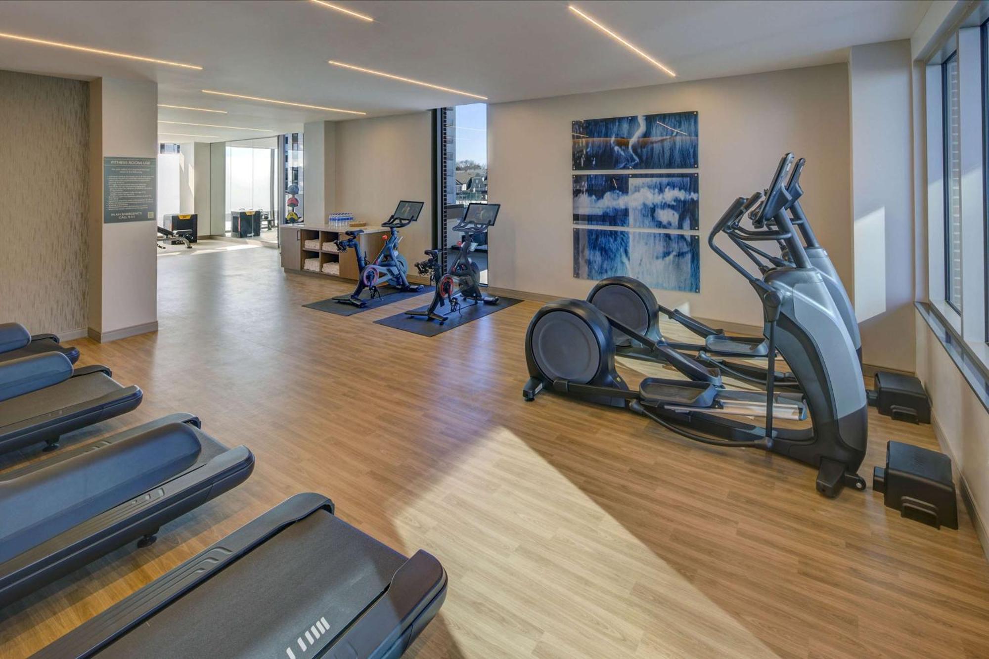 Embassy Suites By Hilton Virginia Beach Oceanfront Resort Ngoại thất bức ảnh